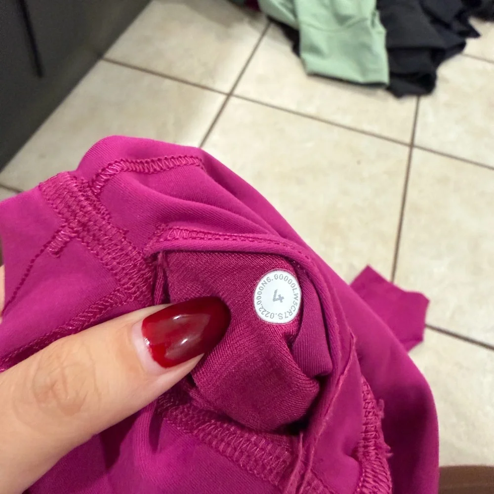 Lululemon Wunder Train 25” - Picture 3 of 3